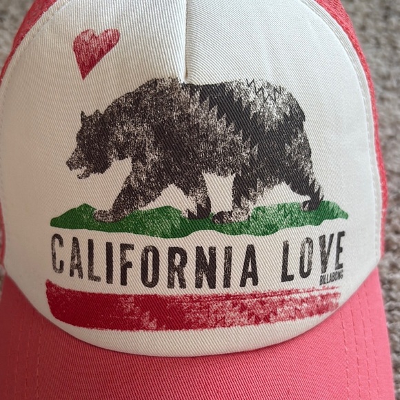 Billabong Pink and White adjustable Trucker Hat California Love with bear detail - Picture 3 of 8